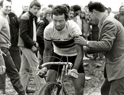 PARIJS-ROUBAIX – EEN ZONDAG IN DE HEL